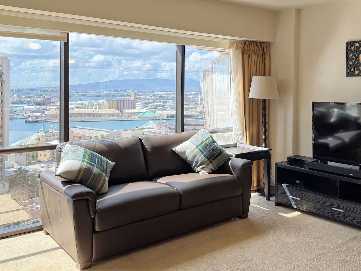 Oceanview Downtown Suite - Photo 2