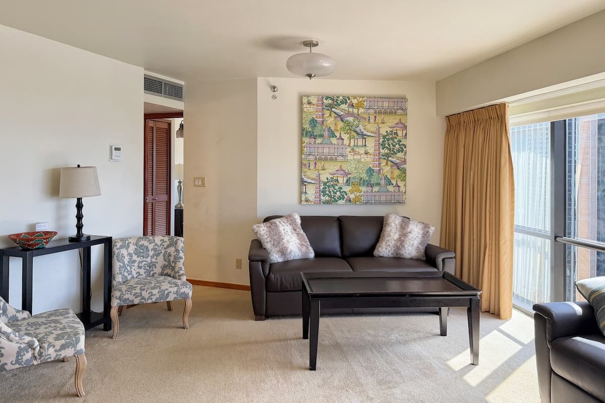 Oceanview Downtown Suite - Photo 1