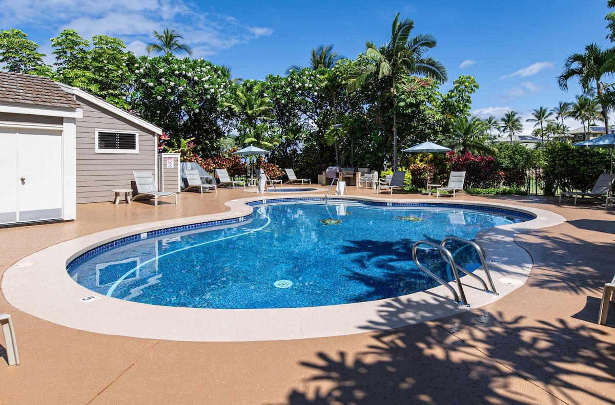 Condo in Kihei · ★4.17 · 1 bedroom · 2 beds · 2 baths - Photo 4