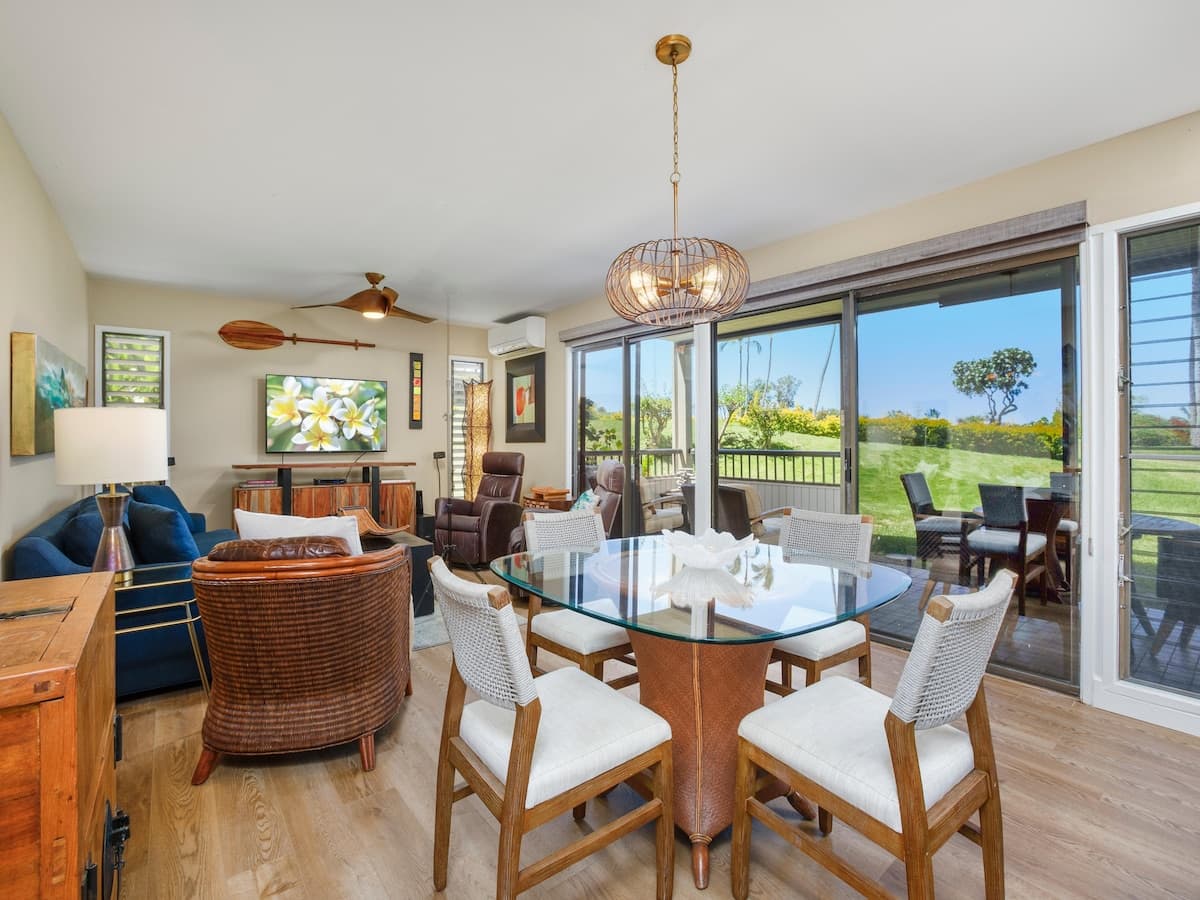 Condo in Kihei · ★4.83 · 2 bedrooms · 2 beds · 2 baths - Photo 2