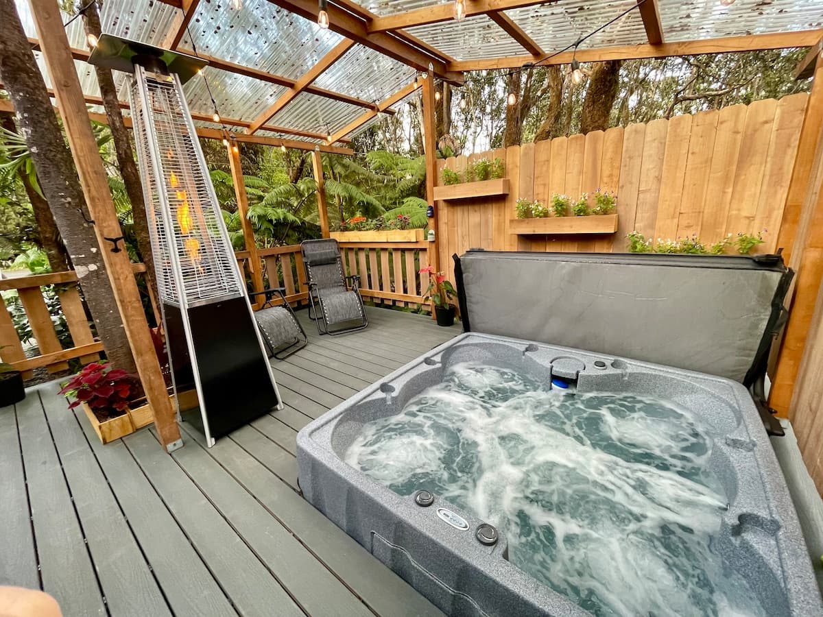 Home in Volcano · ★4.99 · 2 bedrooms · 3 beds · 2 baths - Photo 1
