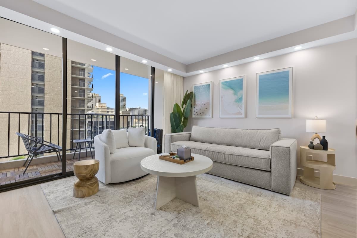 10FL-Upscale Chic 1BR-City & Ocean Views/Parking~ - Photo 3