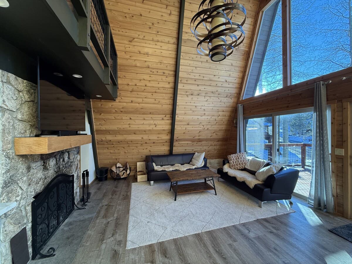 Remodeled Tahoe Chalet, Dog-Friendly, River Access - Photo 5