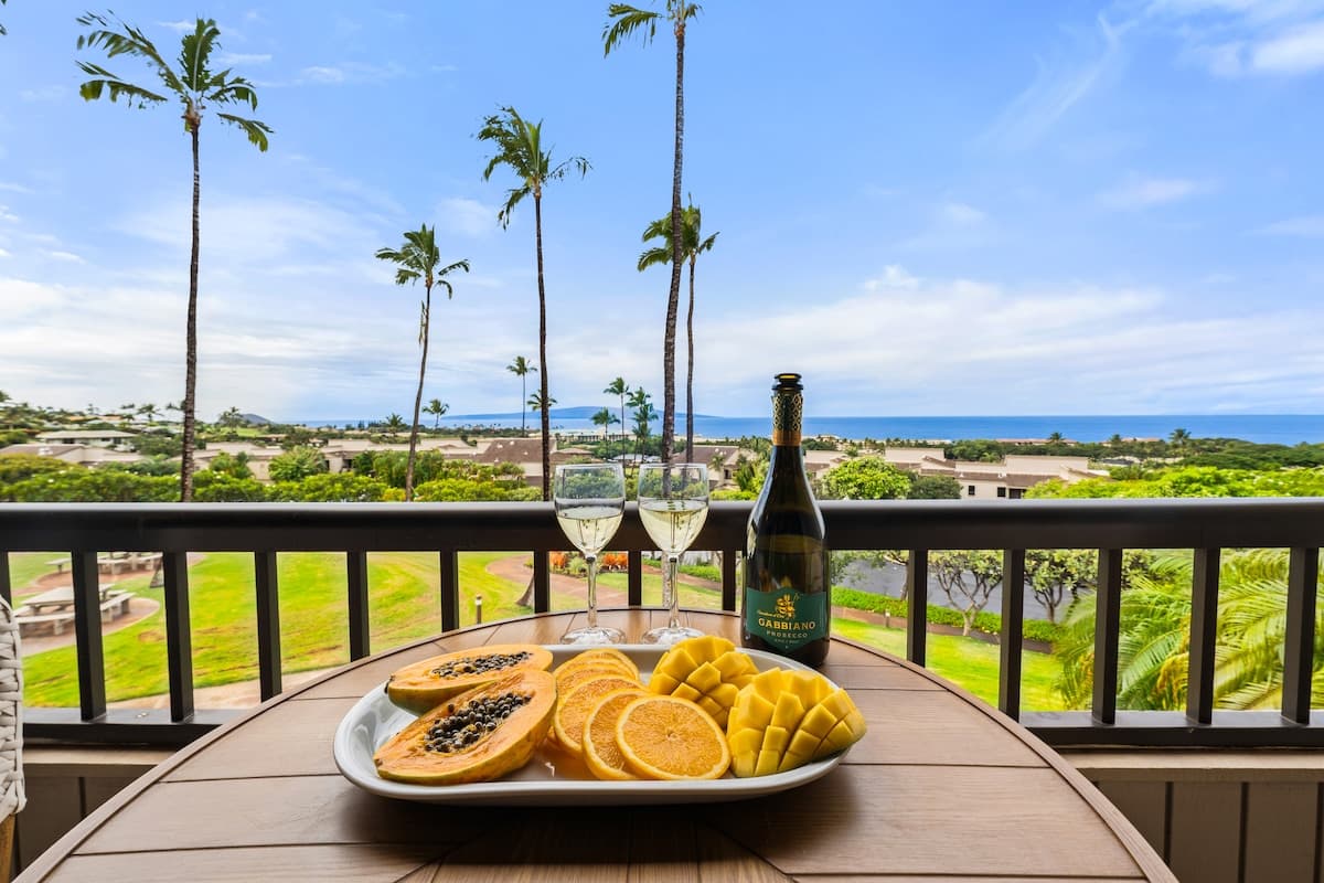 Luxe Wailea Getaway | Stunning Ocean Views - Photo 1