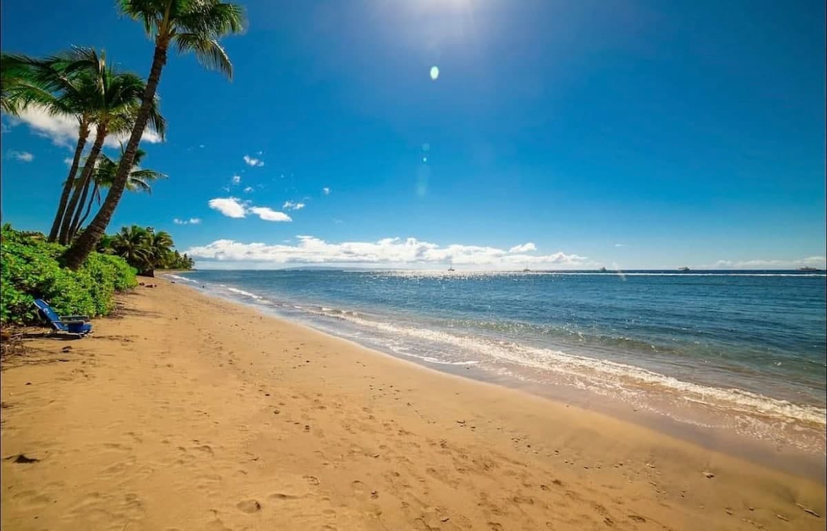 Steps To The Beach- Mountain Views- Lahaina Studio - Photo 1