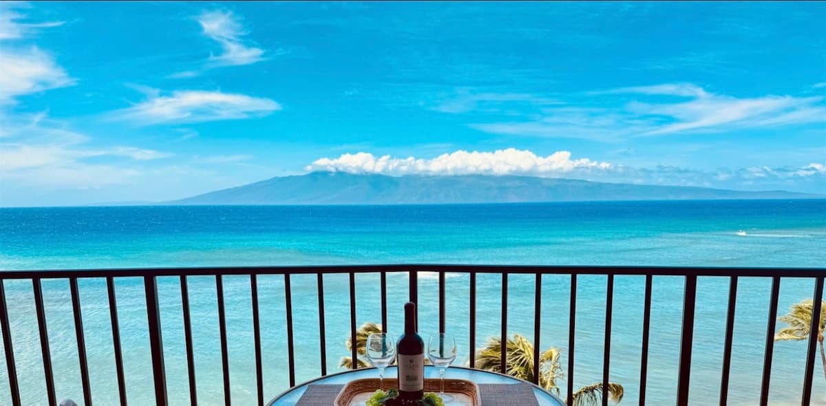 Condo in Lahaina · ★5.0 · 1 bedroom · 2 beds · 1 bath - Photo 1