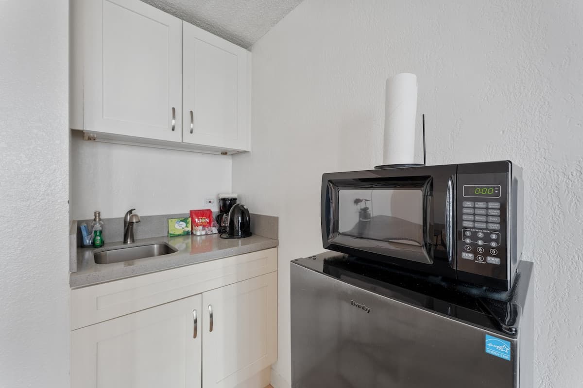 10F Convenient Cosy Studio @ Inn On the Park - Photo 2