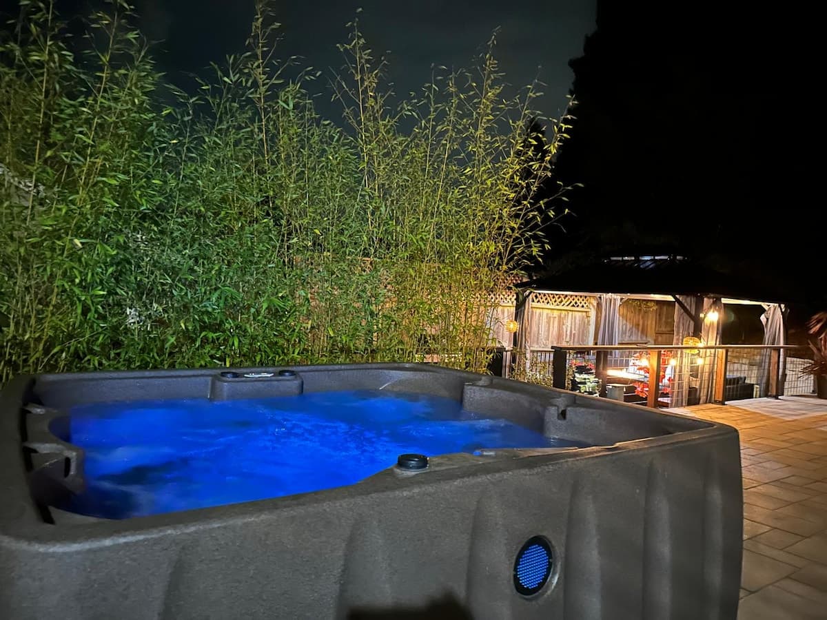 Bayview Serenity Hot Tub & Golden Gate Views - Photo 1