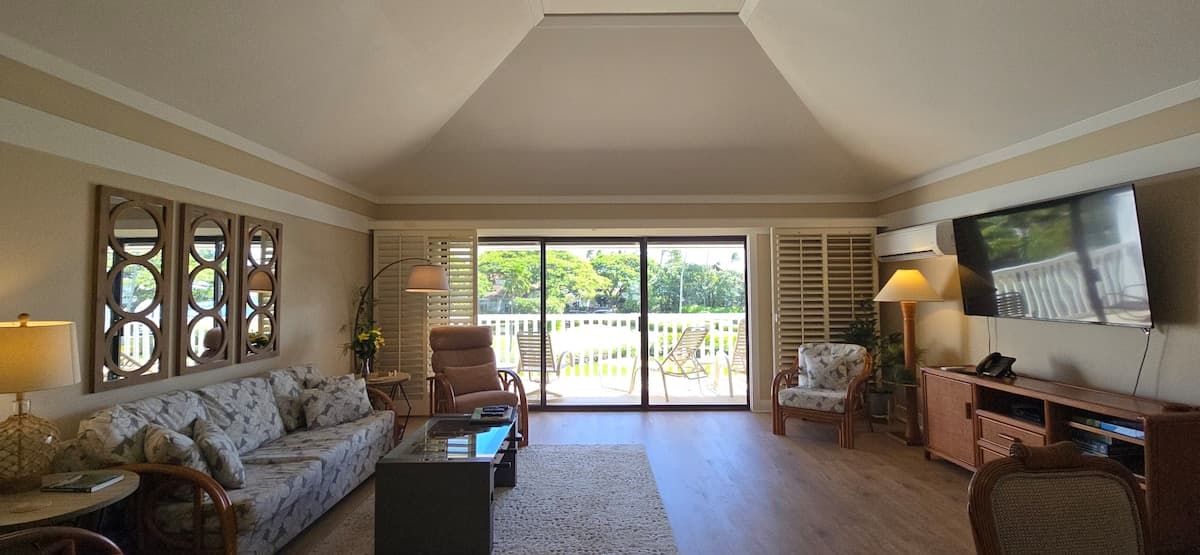 Home in Koloa · ★4.86 · 2 bedrooms · 4 beds · 2 baths - Photo 2