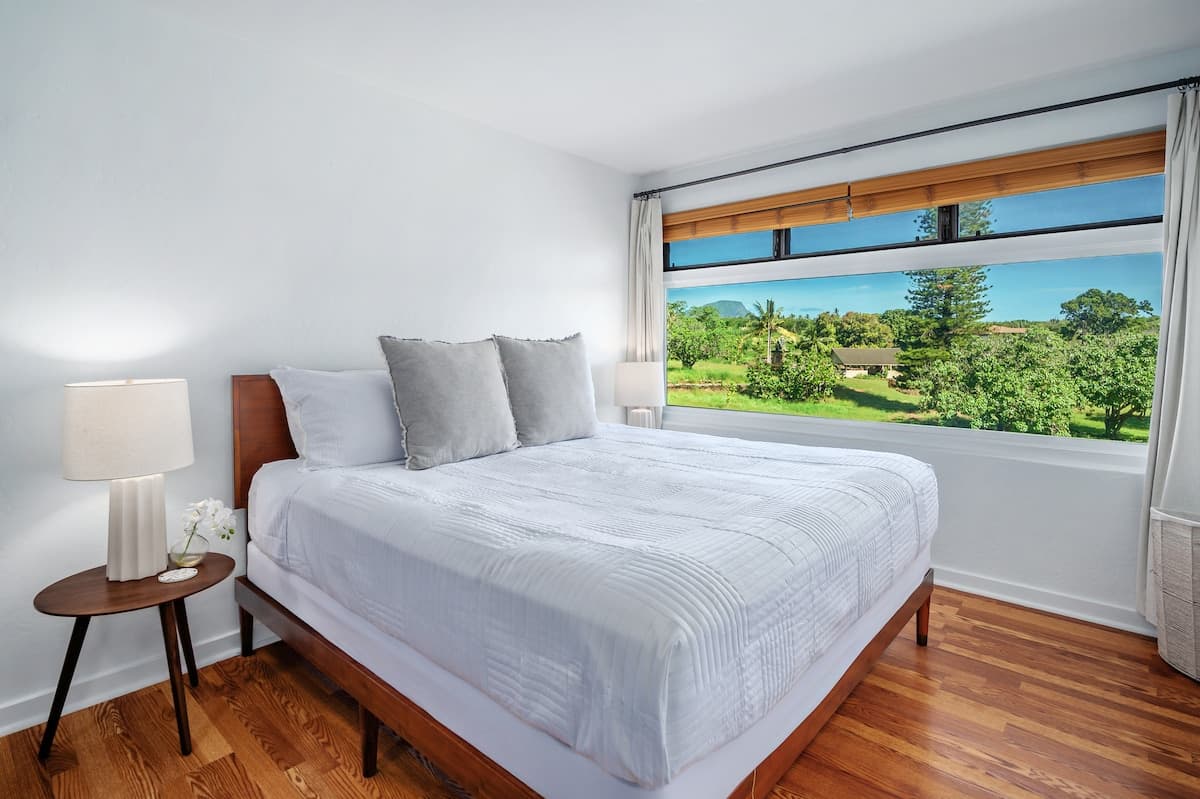 Condo in Koloa · ★4.97 · 1 bedroom · 1 bed · 1 bath - Photo 3
