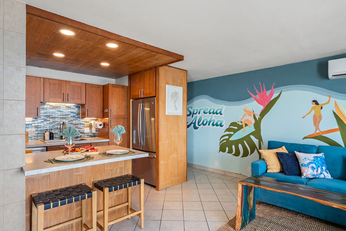 Spread Aloha: Ocean Views, Artist Inspired Oasis - Photo 3
