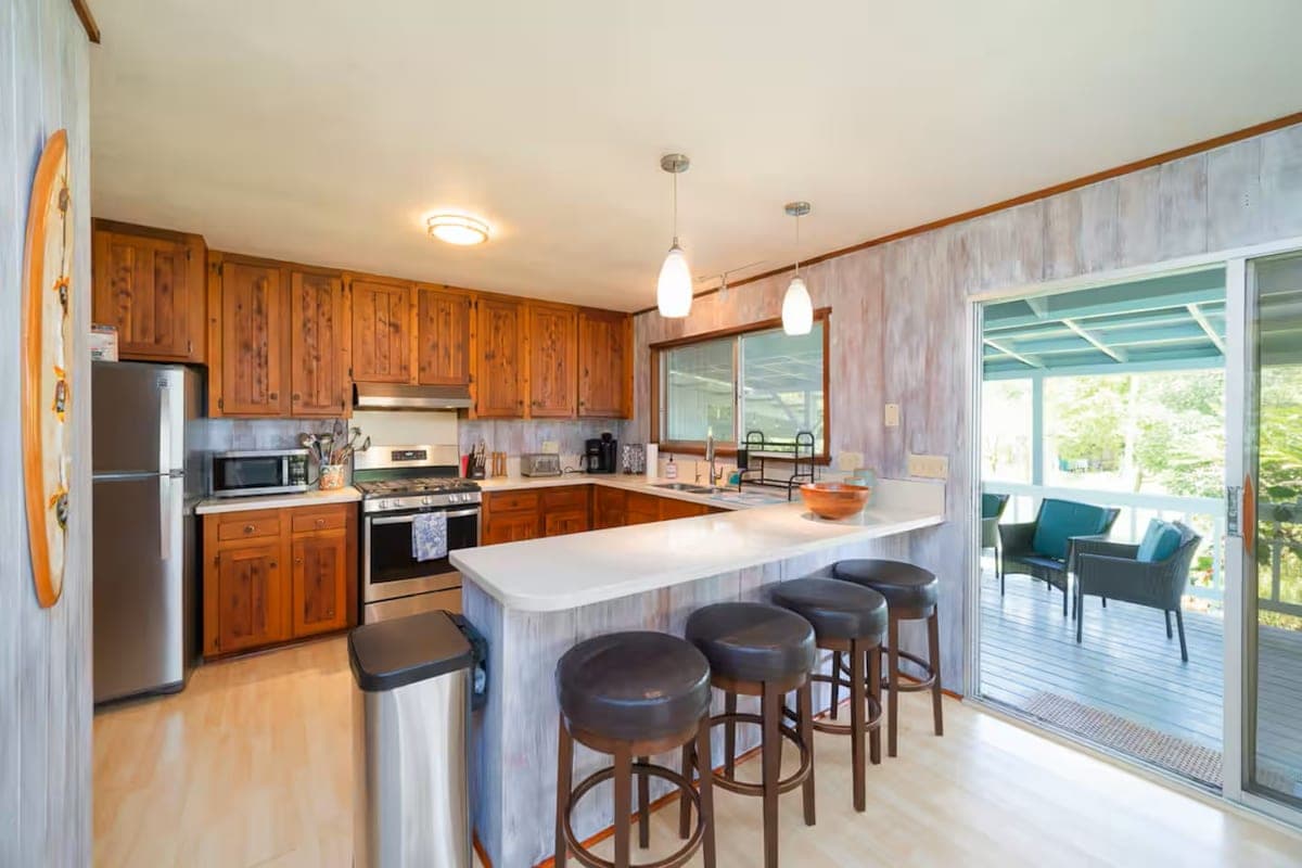 Home in Keaau · ★4.63 · 3 bedrooms · 3 beds · 2 private baths - Photo 1