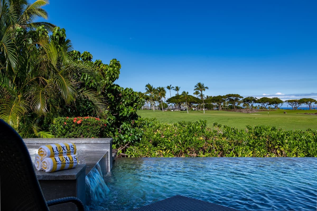 Home in Waimea · ★5.0 · 4 bedrooms · 5 beds · 4.5 baths - Photo 4