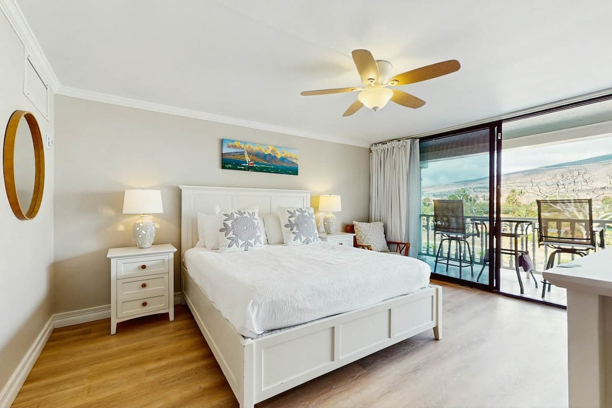 Condo in Lahaina · ★5.0 · 1 bedroom · 2 beds · 1 private bath - Photo 4