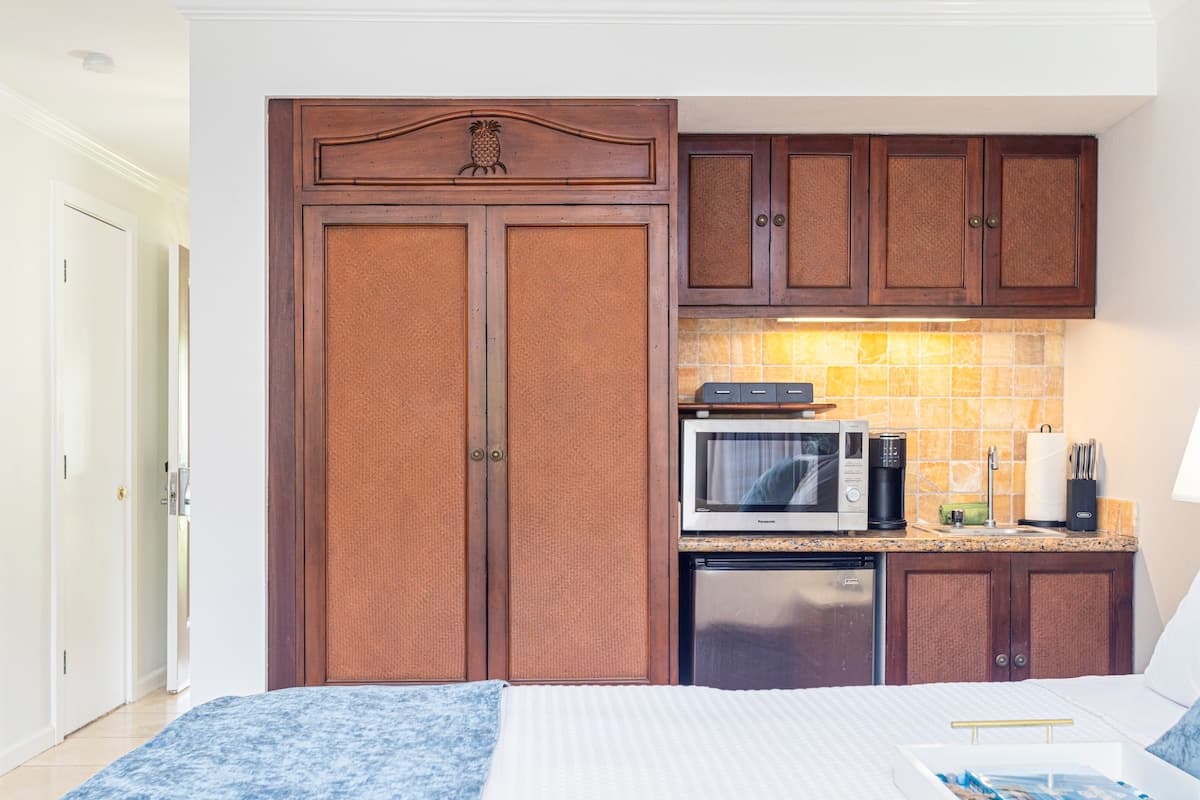 Condo in Kapaa · ★4.95 · 1 bedroom · 2 beds · 1 bath - Photo 2