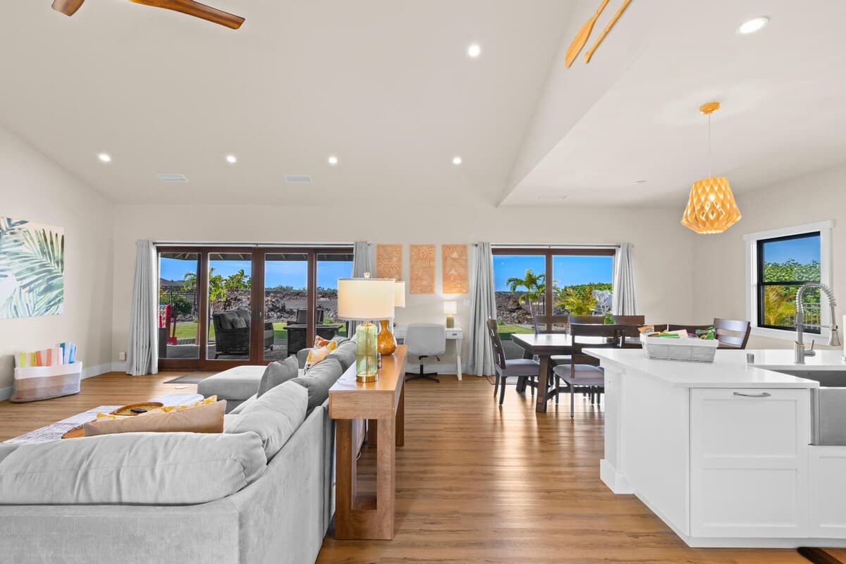 Home in Waikoloa Village · ★5.0 · 3 bedrooms · 6 beds · 3 private baths - Photo 4