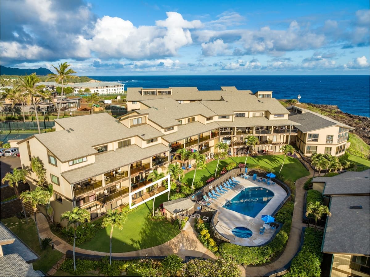 Condo in Koloa · ★4.4 · 2 bedrooms · 3 beds · 2 private baths - Photo 4