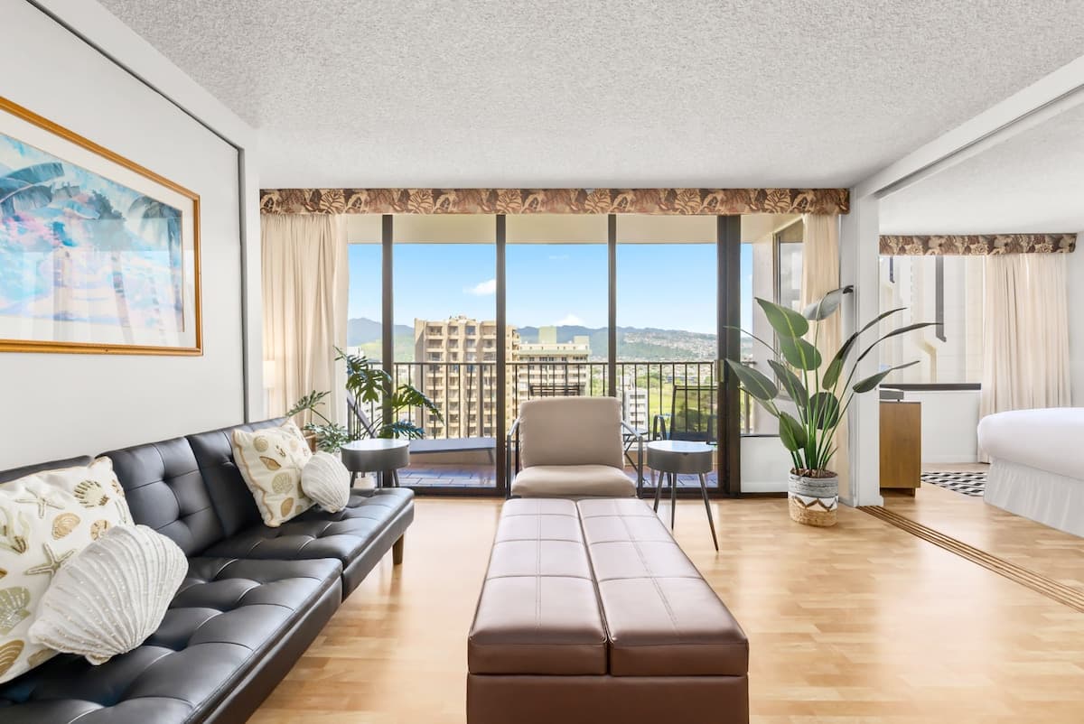Ehu + Parking + Pool + Sleeps Up To 5 Guests! - Photo 3