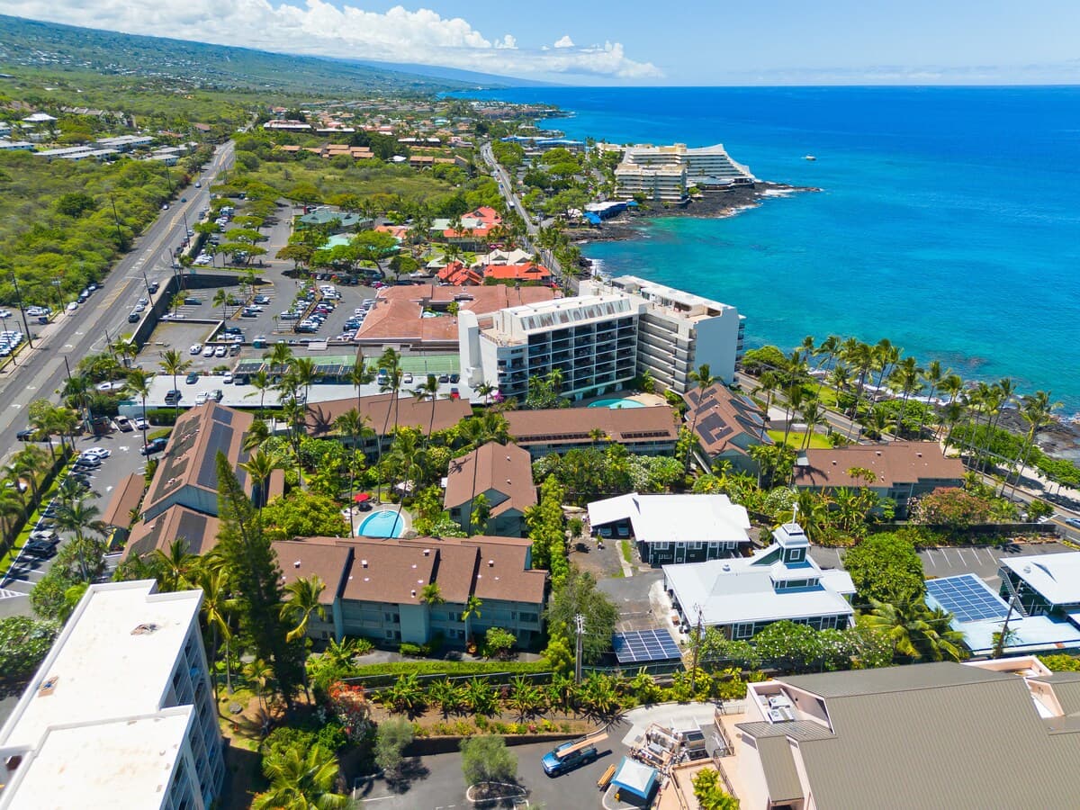 Condo in Kailua-Kona · ★5.0 · Studio · 1 bed · 1 bath - Photo 3