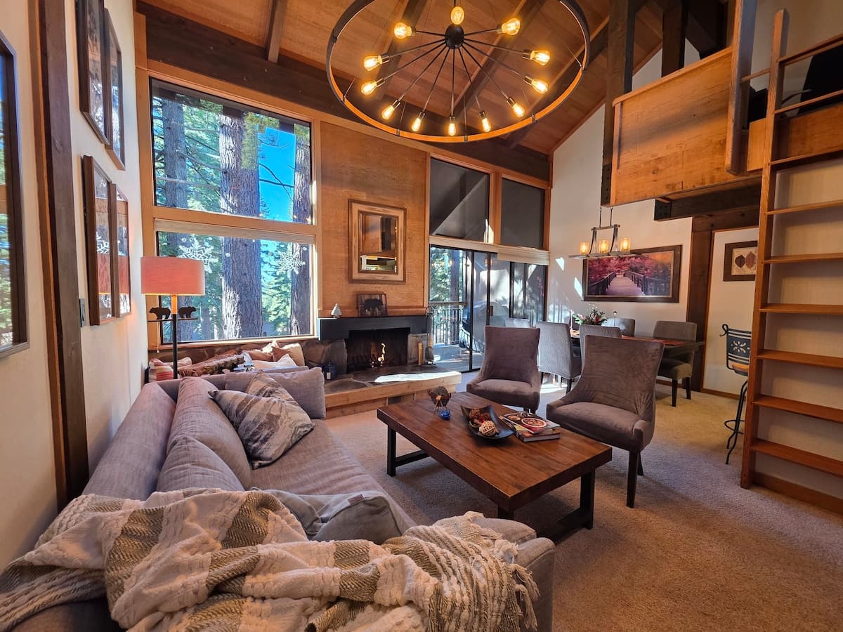 Ski-In/Ski-Out Condo with Pool, Hot Tub & Sauna - Photo 5