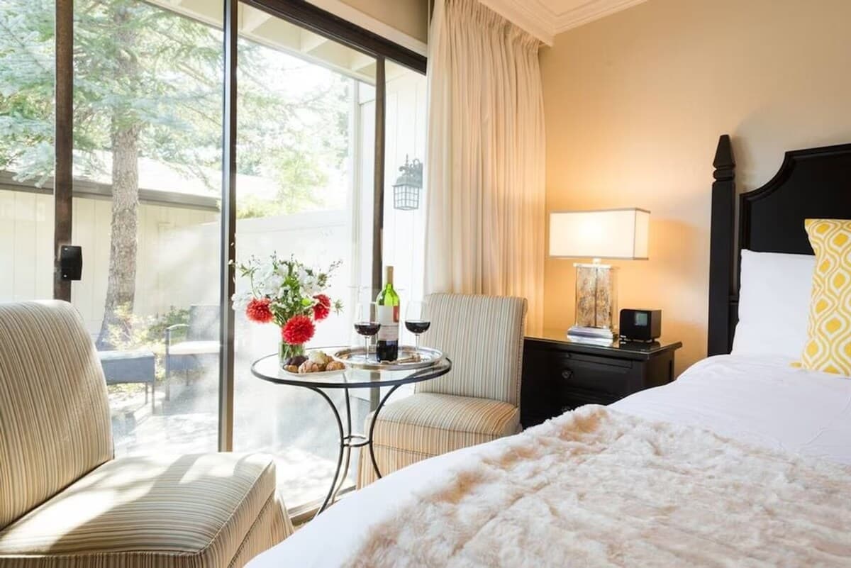 Side-by-Side Napa Condos with Golf Views - Photo 4