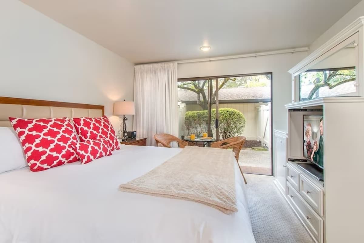 Side-by-Side Condos, Golf Views, Napa - Photo 4