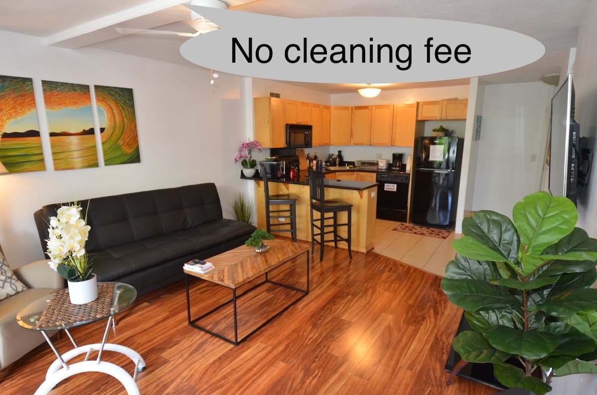 Condo in Honolulu · ★4.75 · 1 bedroom · 2 beds · 1 private bath - Photo 1