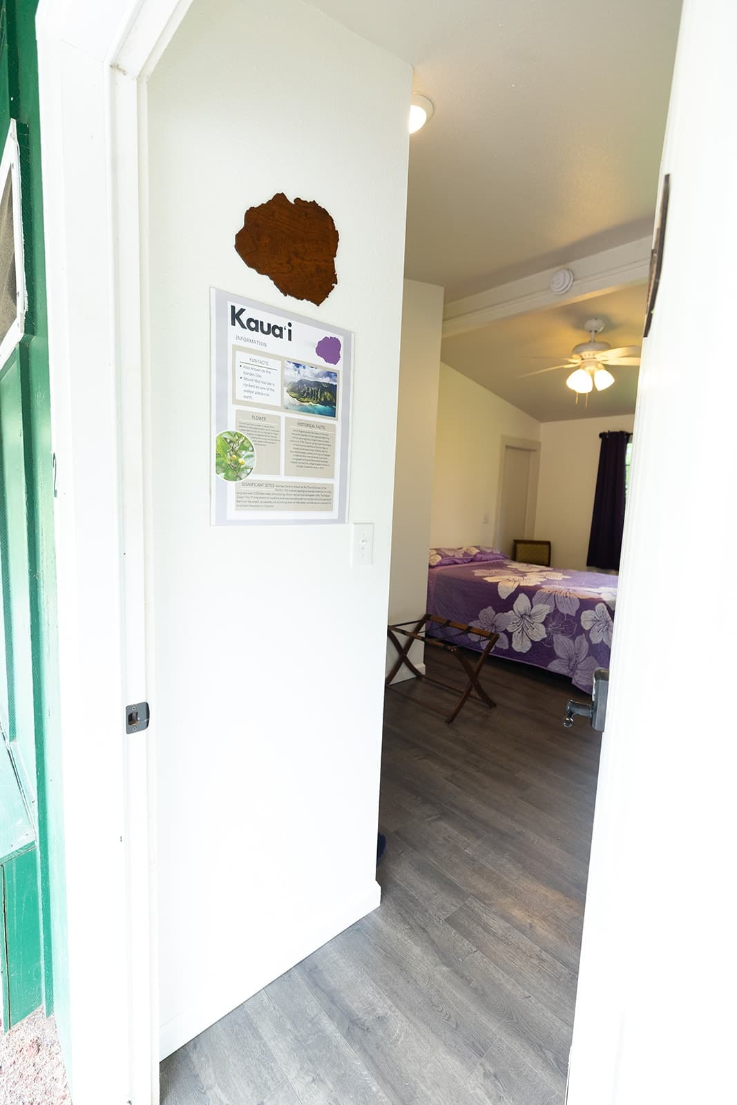 Hotel in Naalehu · ★5.0 · 5 bedrooms · 1 bed · 1 private bath - Photo 2