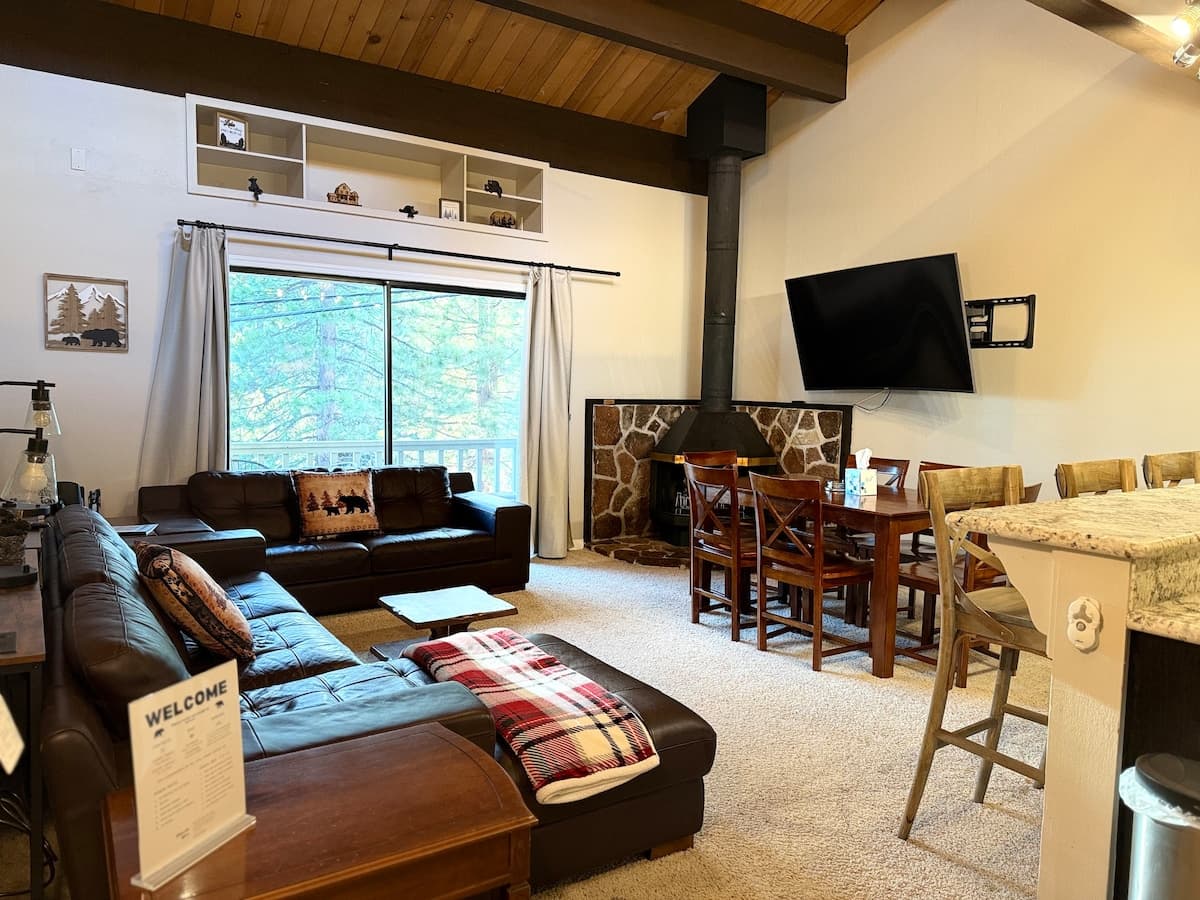 Kingswood Village Tahoe Condo + Pool & Loft - Photo 1