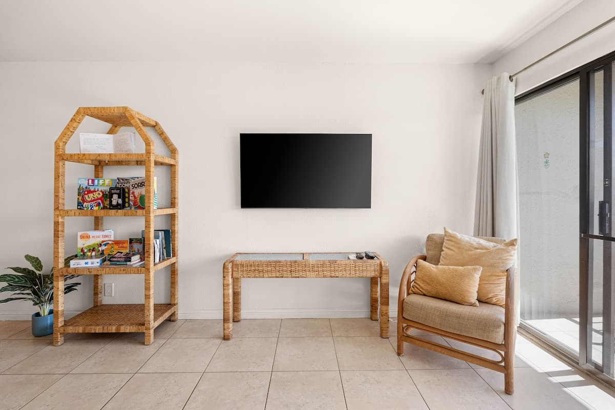 Condo in Kihei · ★5.0 · 1 bedroom · 2 beds · 1 private bath - Photo 4