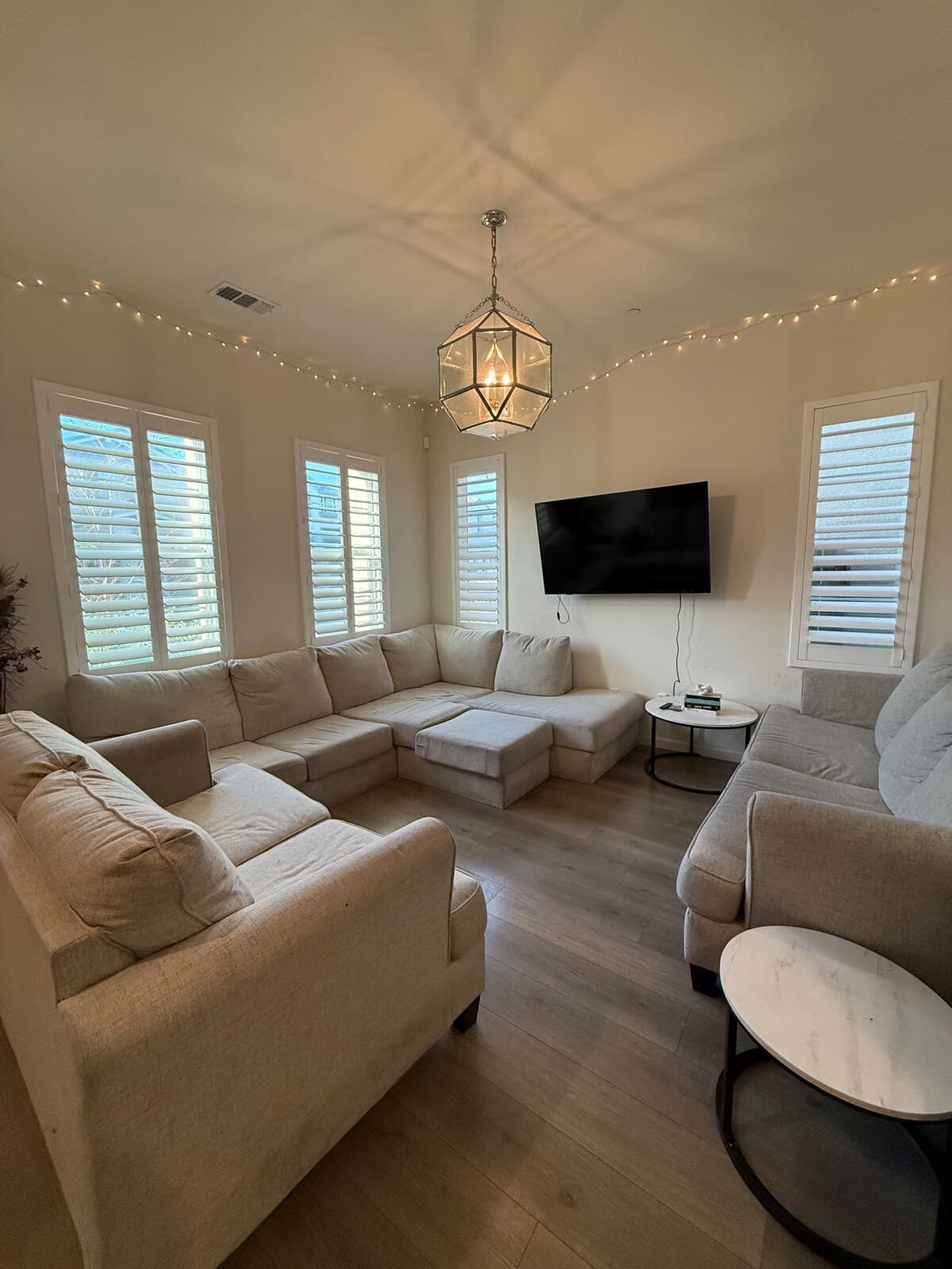 Modern Home with Fire Pit, 5 Min to Airport - Photo 2