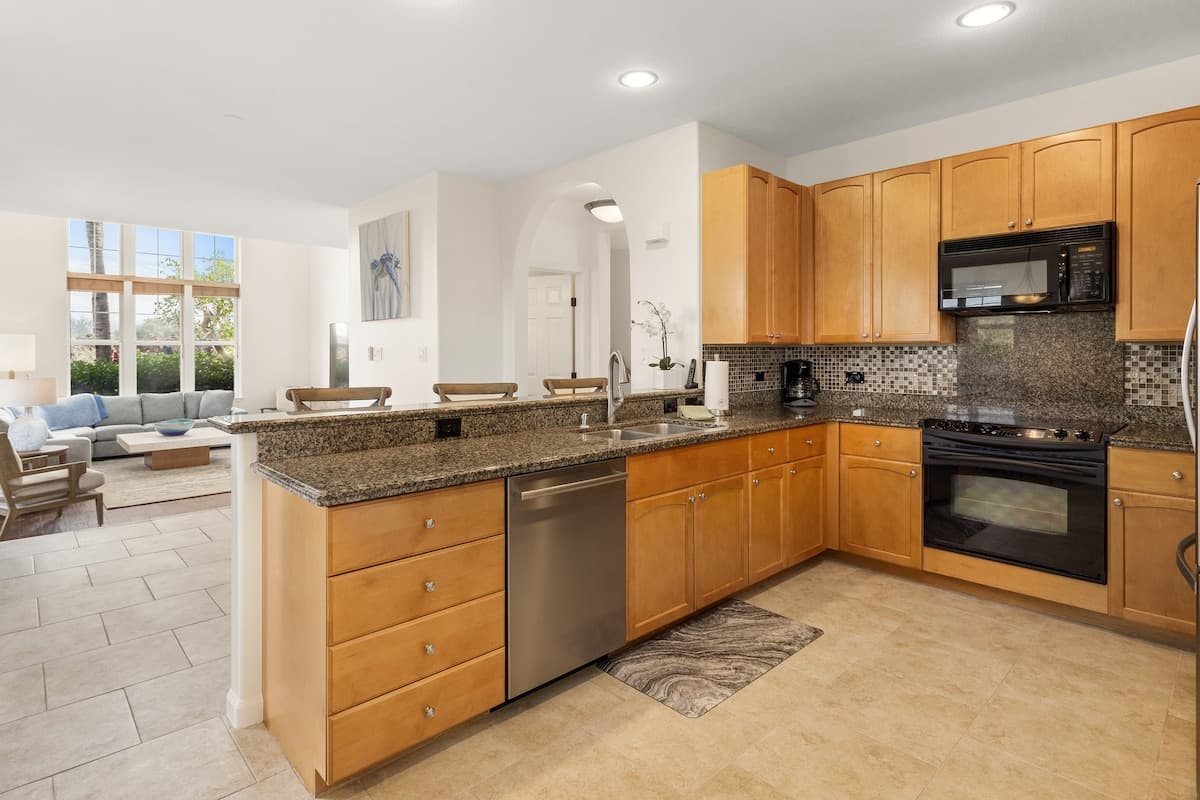 Home in Waikoloa Village · ★4.6 · 3 bedrooms · 4 beds · 3 private baths - Photo 5