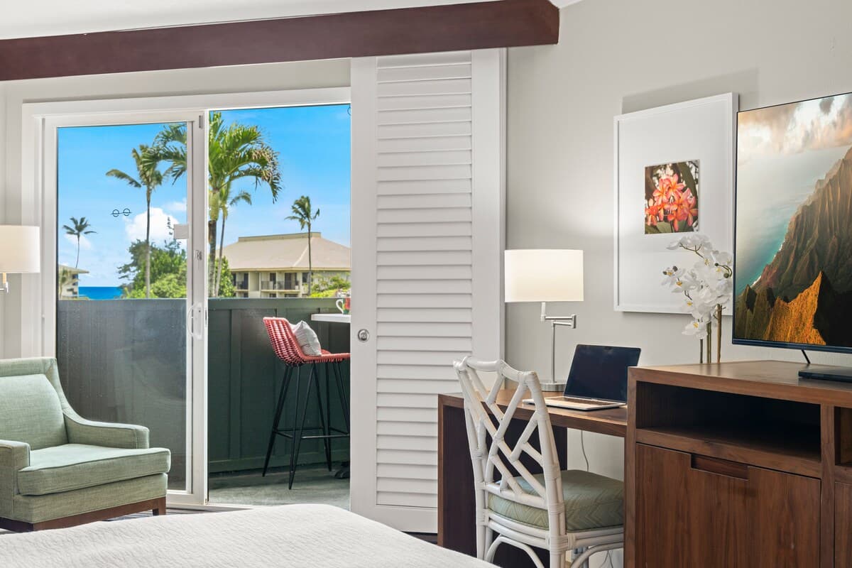 Oceanfront Paradise Views and Luxury - Photo 2
