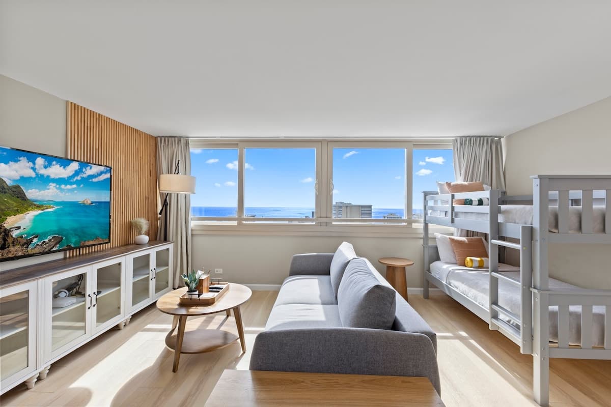 36F-Modern Upscale Ocean View 1BR-Waikiki Beach! - Photo 3