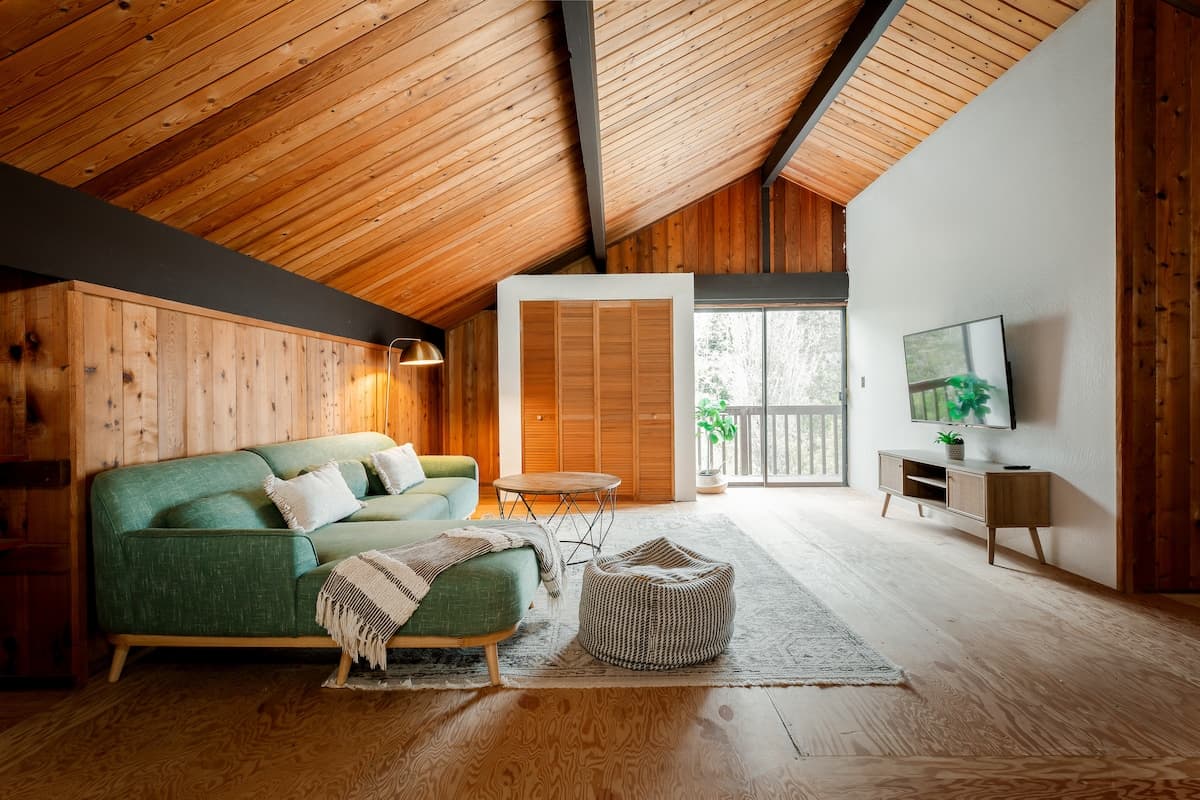 Cabin in Volcano · ★4.89 · 3 bedrooms · 4 beds · 3 private baths - Photo 5