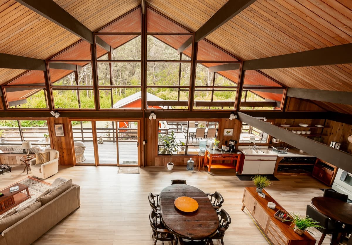 Cabin in Volcano · ★4.89 · 3 bedrooms · 4 beds · 3 private baths - Photo 4
