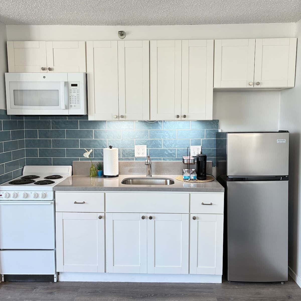 Condo in Honolulu · ★5.0 · Studio · 1 bed · 1 private bath - Photo 1