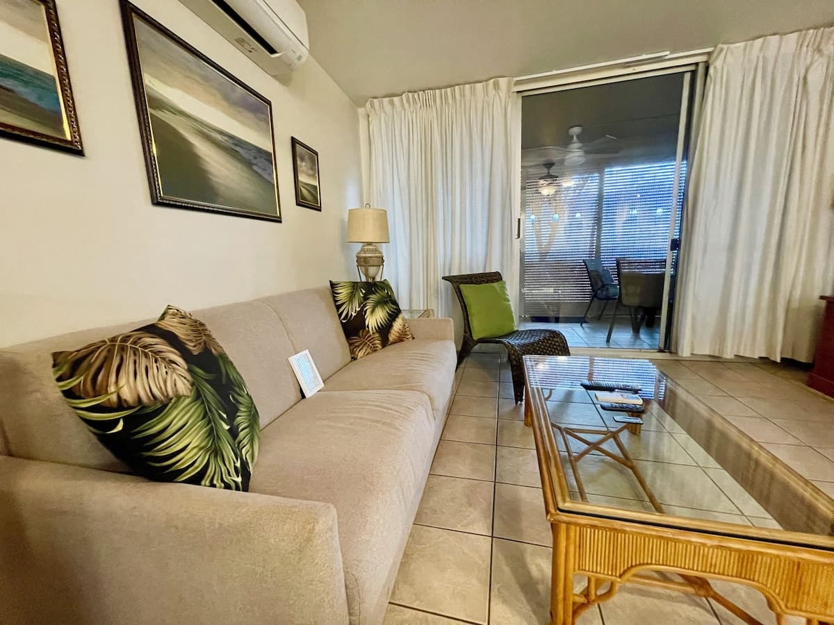 Oceanview/front. A/C free parking MS117 - Photo 2