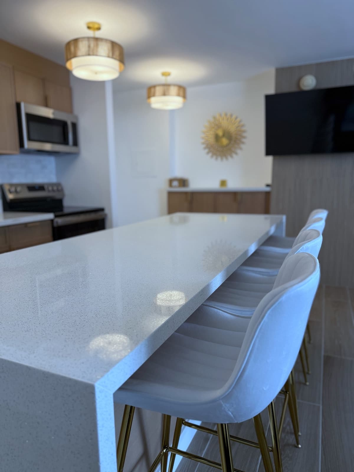Newly Renovated Waikiki 1 Bedroom in Nice Location - Photo 5