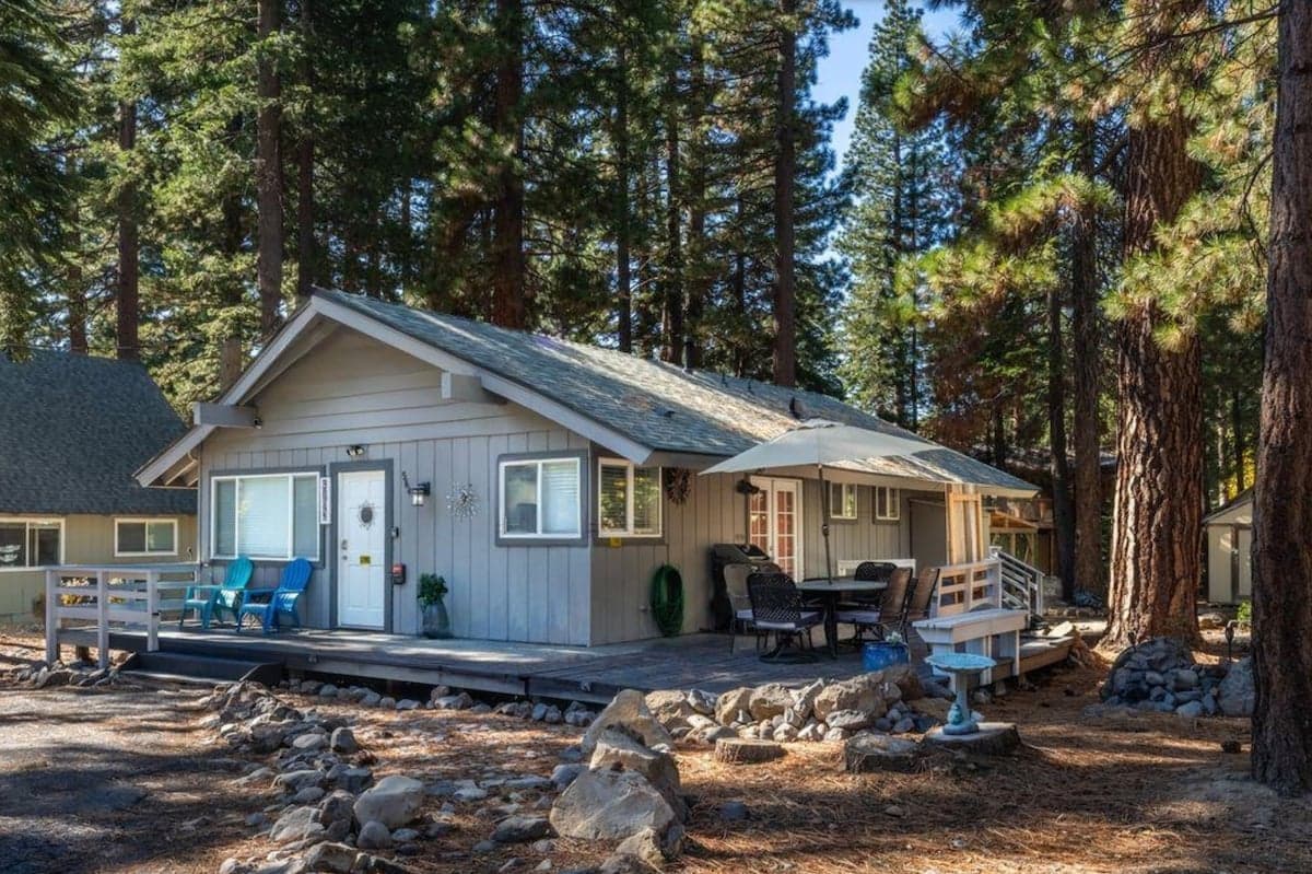Cozy Carnelian Bay Home, Hot Tub, Beach & Skiing - Photo 5