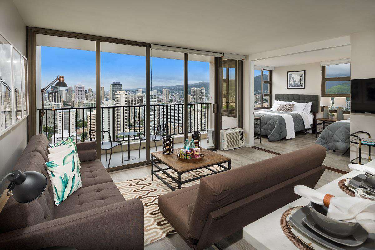 31st Fl Waikiki Banyan | Ocean View | Parking - Photo 2