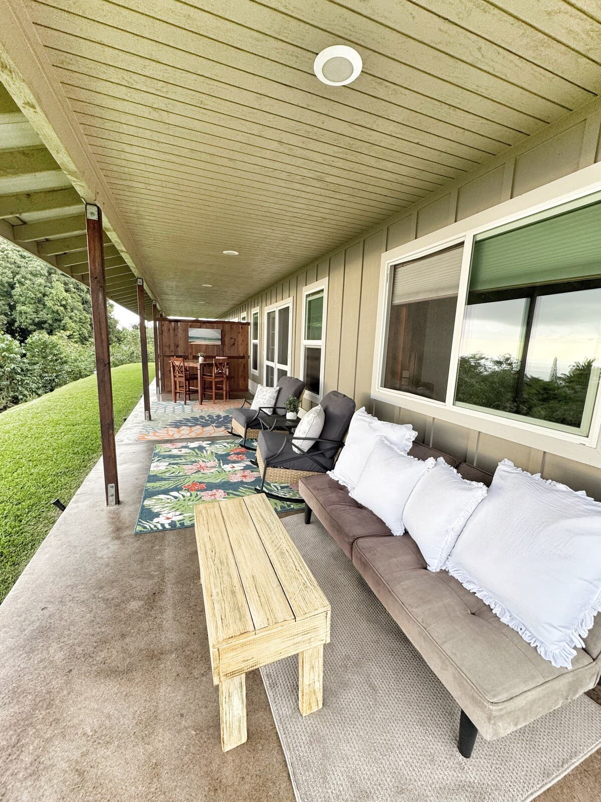 Home in Holualoa · ★4.89 · 1 bedroom · 3 beds · 1 bath - Photo 3