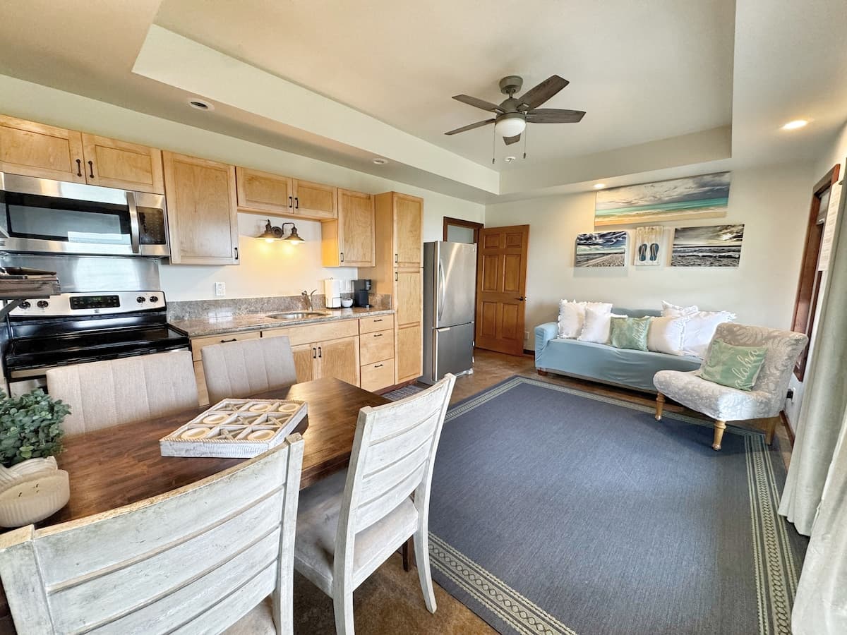 Home in Holualoa · ★4.88 · 1 bedroom · 3 beds · 1 bath - Photo 5