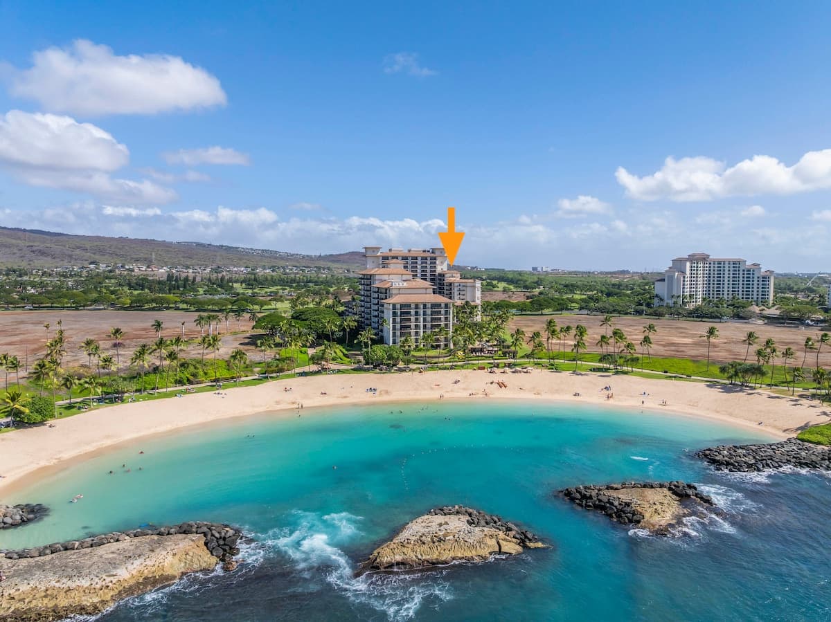 Condo in Kapolei · ★4.96 · 2 bedrooms · 3 beds · 2 private baths - Photo 5