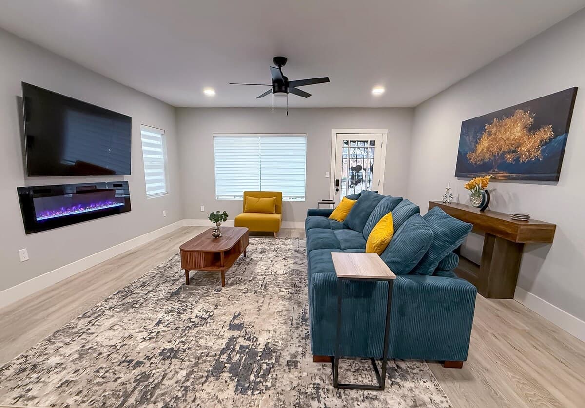 Stylish Remodeled Home Near R Street & Capitol - Photo 3