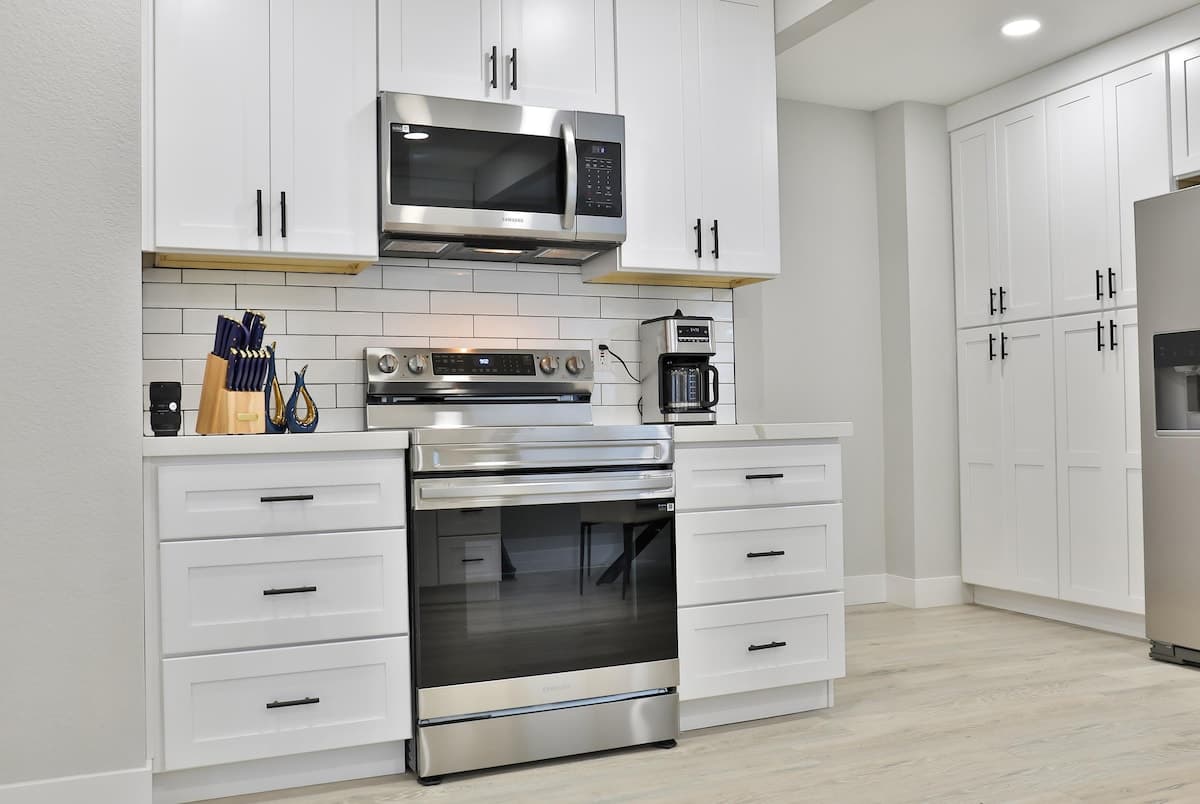 Stylish Remodeled Home Near R Street & Capitol - Photo 5