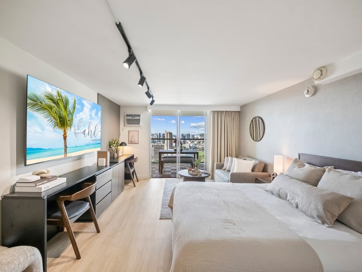42F Coastal Chic Retreat -Elegant Oceanview Living - Photo 1