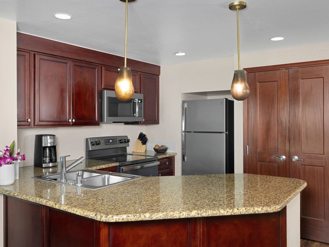 Condo in Kapolei · ★5.0 · 2 bedrooms · 4 beds · 2 private baths - Photo 5