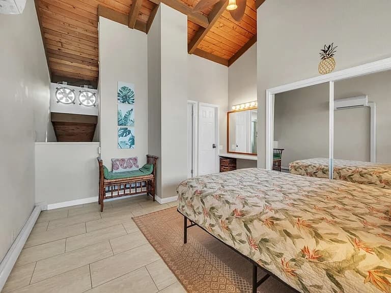 Kona Retreat • Ocean View, Pool & Walk to Beach - Photo 5