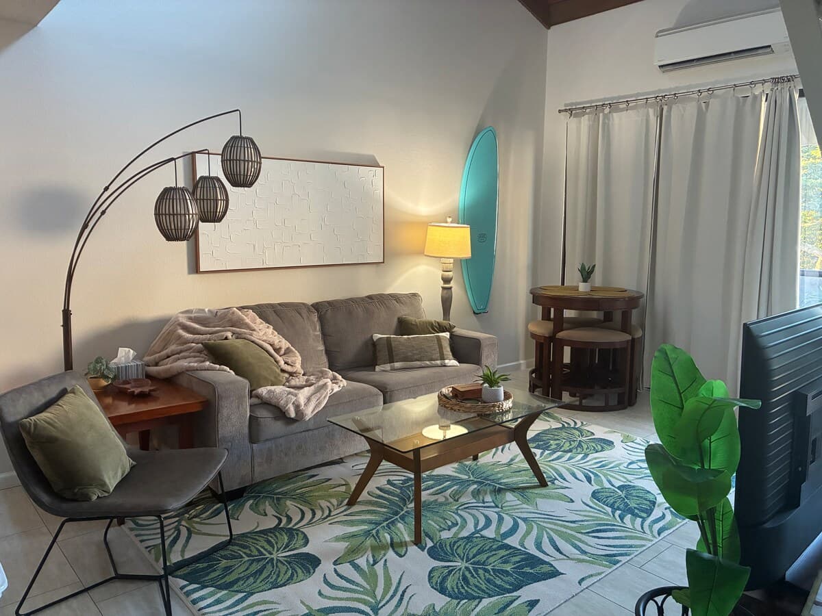 Kona Retreat • Ocean View, Pool & Walk to Beach - Photo 2